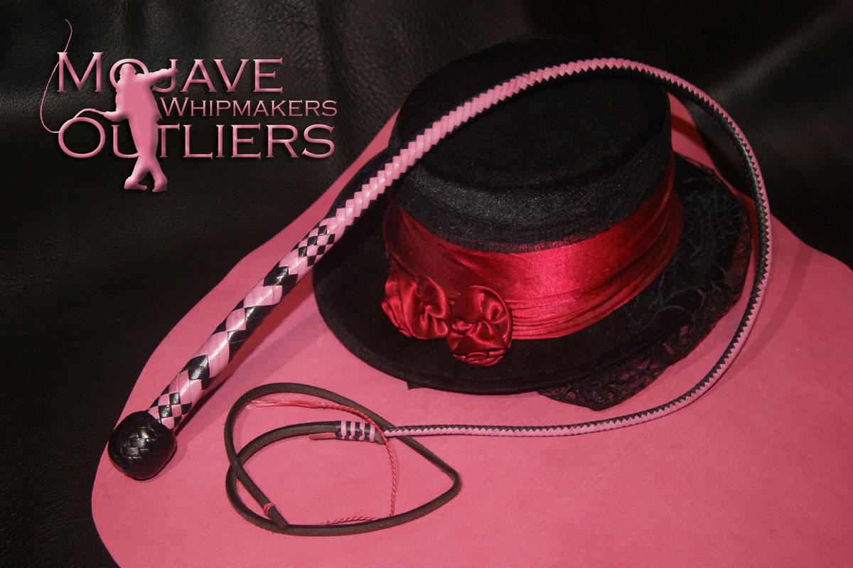 Mojave Outliers 3ft 12 plait Budget Boudoir Snake whip, black & pink hearts Valentine's Day
